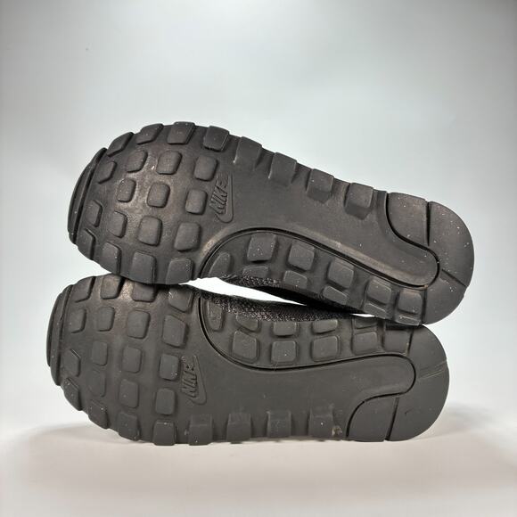 Nike MD Runner 2 Black Dark Gray Running Shoes Lace Up A00351-001 Women’s Size 6 - Picture 8 of 10